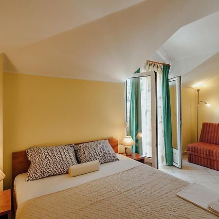 Guest House Villa Zivanovic Херцег-Новий Екстер'єр фото