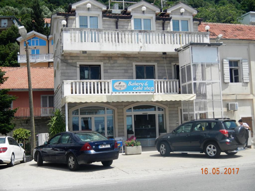 Guest House Villa Zivanovic Херцег-Новий Екстер'єр фото