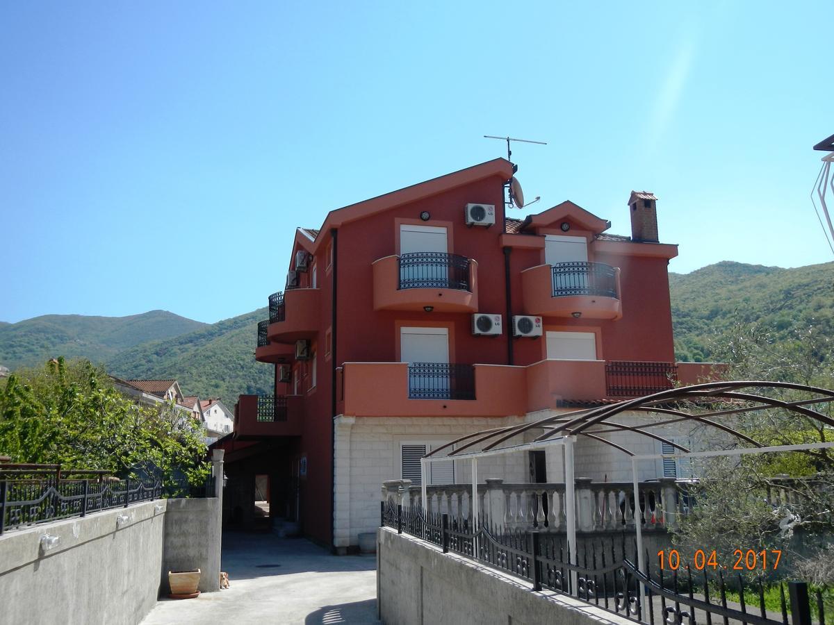 Guest House Villa Zivanovic Херцег-Новий Екстер'єр фото