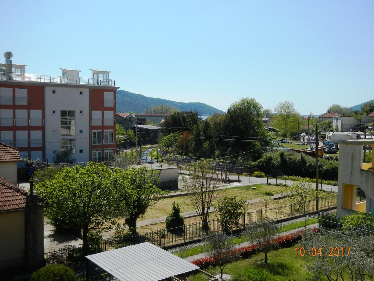 Guest House Villa Zivanovic Херцег-Новий Екстер'єр фото