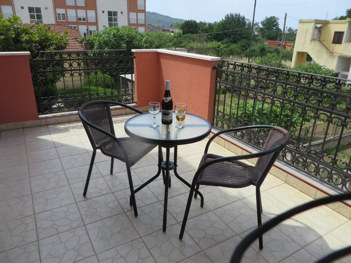 Guest House Villa Zivanovic Херцег-Новий Екстер'єр фото