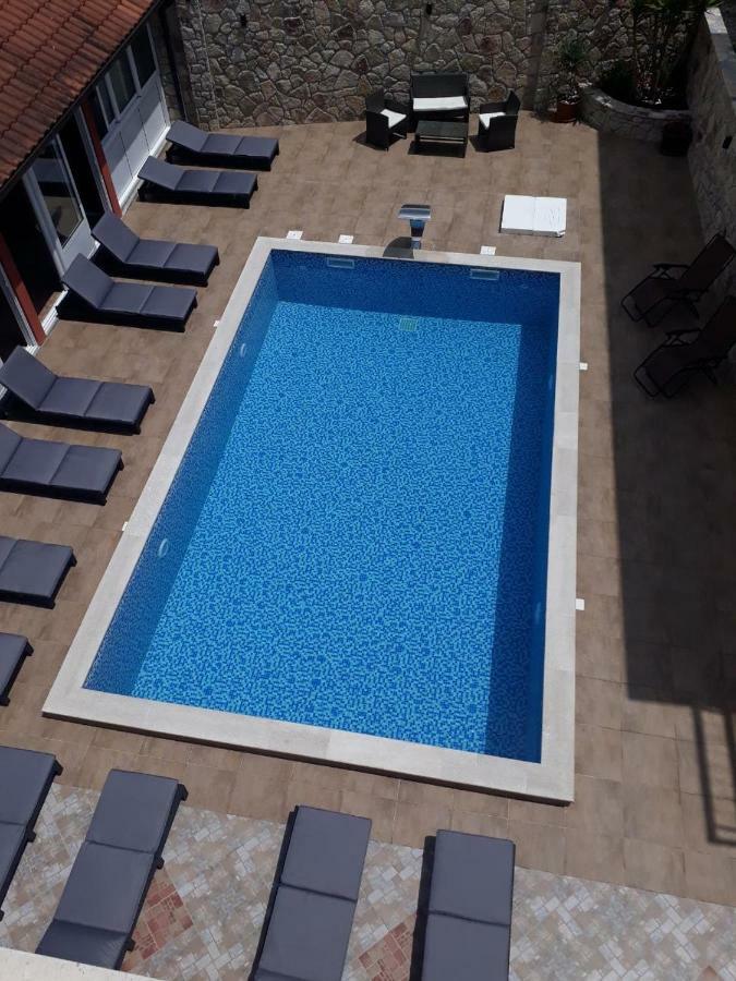 Guest House Villa Zivanovic Херцег-Новий Екстер'єр фото
